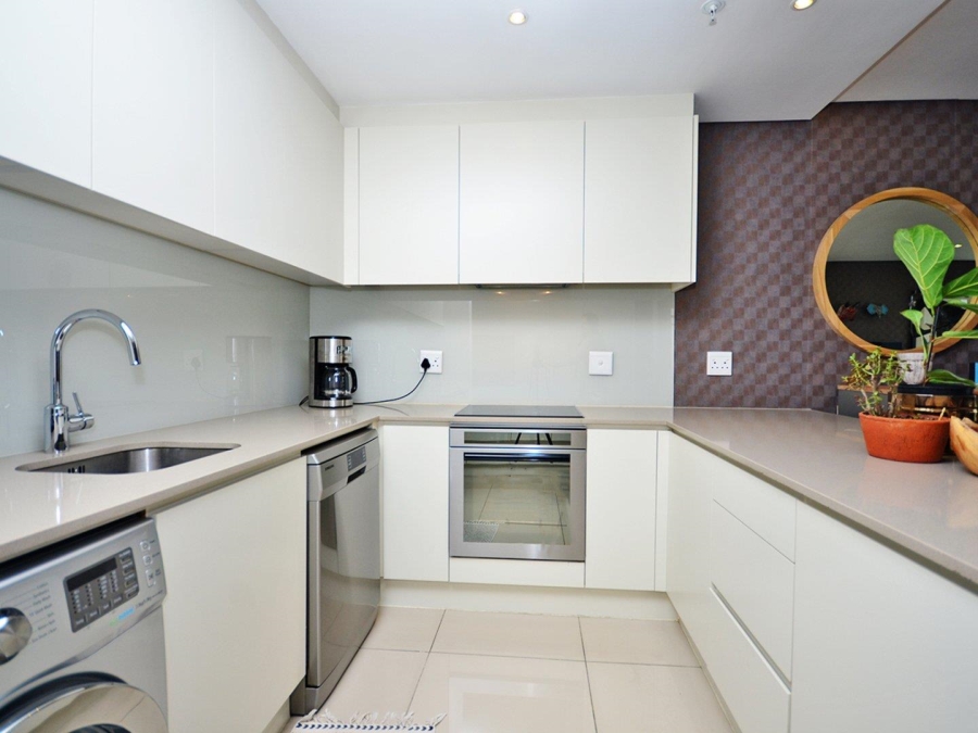 To Let 1 Bedroom Property for Rent in De Waterkant Western Cape